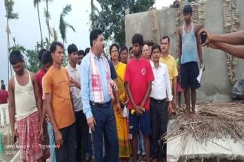 Sjt. Ranjeet Kumar Dass,Minister,FCS and CA and Guardian Minister of Bongaigaon visited Flood Affected Area on 21-06-2022